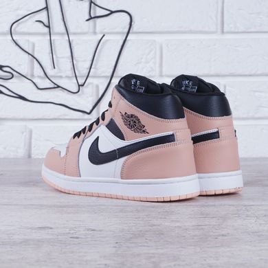 КупитиКроссовки женские зимние Nike Air Jordan 1 Retro Chicago кожаные розовые фото, в інтернет-магазині взуття Nanogu.com.ua Дніпро, Київ, Полтава, Чернігів, Харків, Запоріжжя, Україна