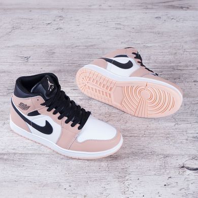 КупитиКроссовки женские зимние Nike Air Jordan 1 Retro Chicago кожаные розовые фото, в інтернет-магазині взуття Nanogu.com.ua Дніпро, Київ, Полтава, Чернігів, Харків, Запоріжжя, Україна